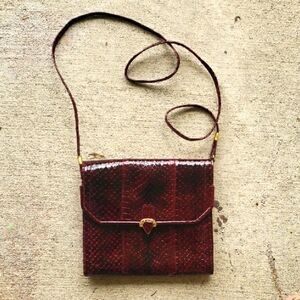 Vintage brand new Italien leather  burgundy Crossbody purse